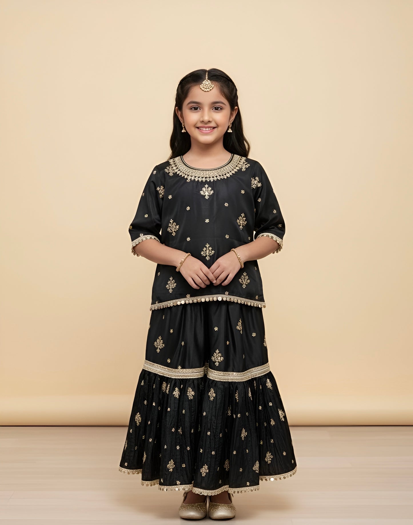 Shab-e-Rung	- Black Gharara Set